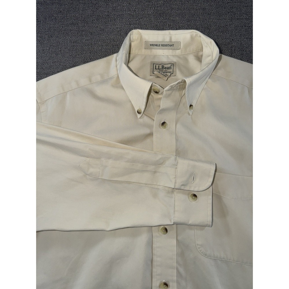LL Bean Mens Dress Shirt S Reg Tan Beige Wrinkle Stain Resistant Pocket Button